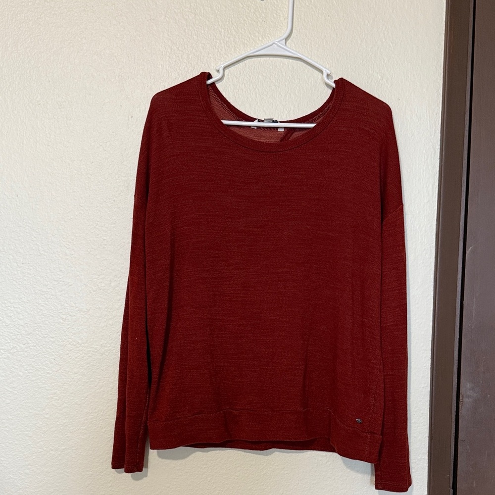 American Eagle Outfitters Red Long Sleeve Tee